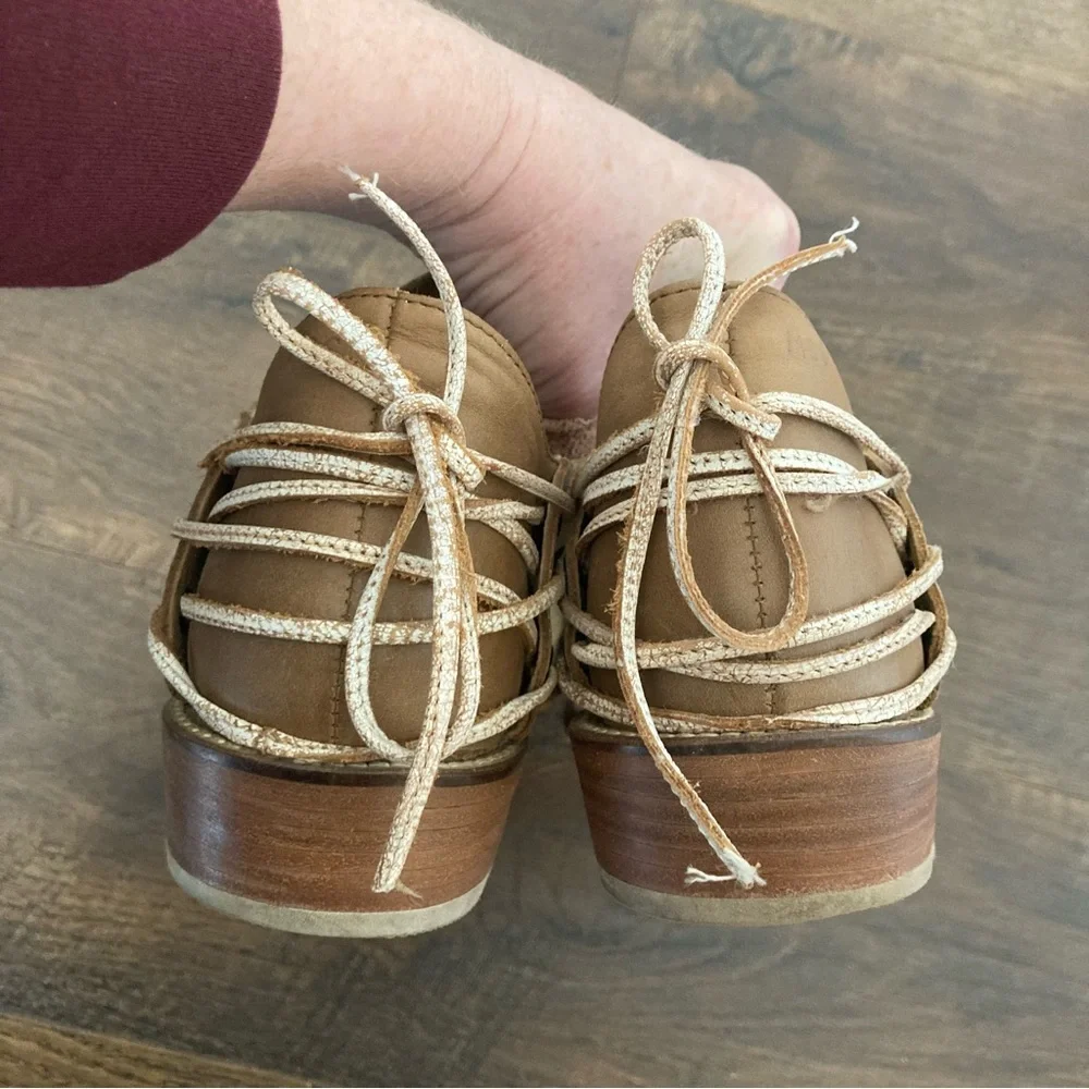 Musse & Cloud Cream Ankle Boots - Picture 7 of 9